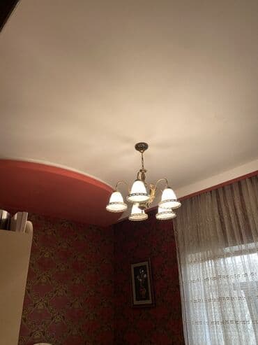 yeni günəşlidə satılan evlər: Fərdi yaşayış evi, iki mərtəbəli, geniş həyəti və terraslı. Evin — 15