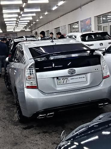 prius bolt: Toyota Prius: 1.8 l | 2010 il Hetçbek — 2