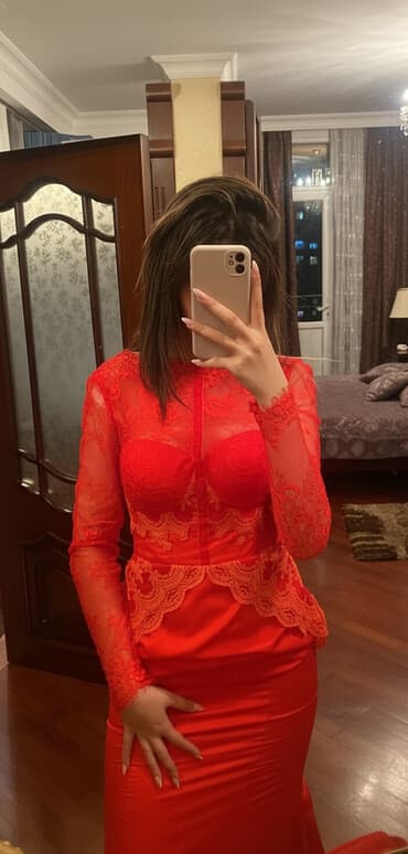 cool paltar: Karalevski paltar,şleyfli alınıb 500 m, bir defe cemi nişanda — 1