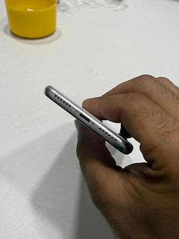 IPhone X, 64 GB, Ağ, Face ID — 6