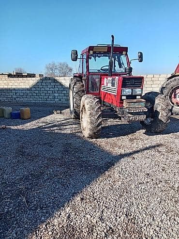 Moyka avadanlığı: YTO-1204 təkərli traktor və qoşma kotan - Model: YTO-1204 (4x4) - — 2