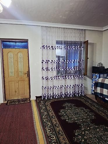 ev certyojları 2 mərtəbəli: 4 otaqlı, 3 kv. m, Kredit yoxdur, Orta təmir — 9