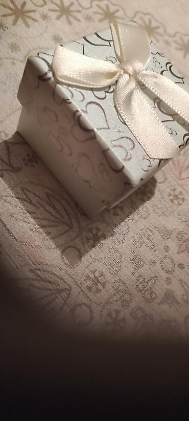 klac cantalar: Diqqət . üzüklərbpyük barmaqlar ücündür, 2iyarətdən gəlib.qiymət 4,5 — 10