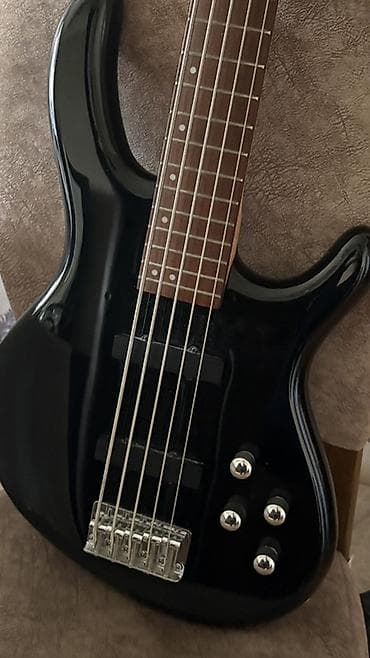 electro gitara: Cort Action Bass V Plus – 5 telli elektrik bas gitara Xüsusiyyətlər — 1