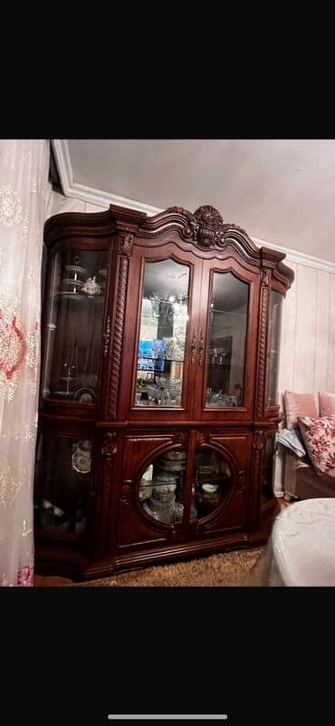 parça dolablar: Şüşəli dolab vitrini — 1