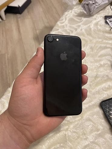 IPhone 7, 128 GB, Jet Black, Barmaq izi