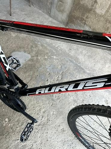 velosiped usaq: Hirus velosipedi qara və qırmızı rəngdədir. Dağ velosipedi kimi — 6