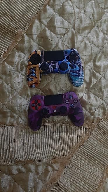 playstation 5 pult: PlayStation 4 (PS4) oyun konsolu dəsti Komplekt: - PS4 konsolu (qara — 3