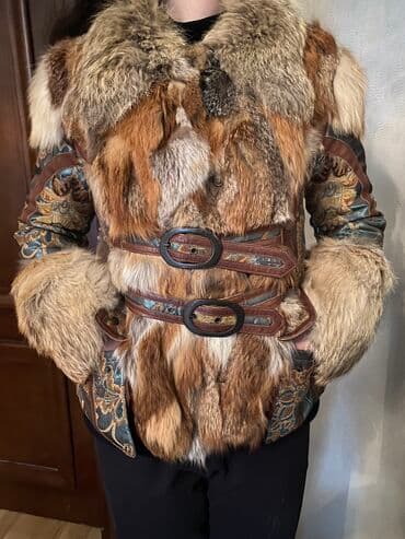 türk istehsalı olan qadın şubaları: Kürk, M, rəng - Bej — 1