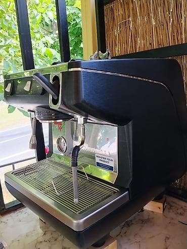 fire aparatı: Kofe aparati, kofe uyuden.1 ay istifade olunub.Nuova Simonelli — 4