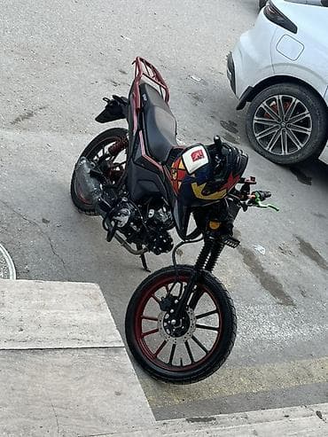 ericsson t28 satilir: Yüngül enduro/ şəhər tipli motosiklet Xüsusiyyətlər: - 4 vuruşlu — 1