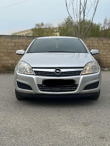 Opel Astra: 1.3 l | 2008 il 10000 km Hetçbek