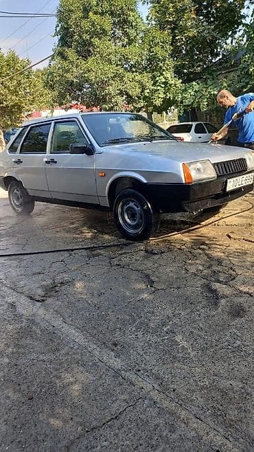 dumannı faralar: VAZ (LADA) 21099: 1.6 l | 2003 il 5544 km Sedan — 3