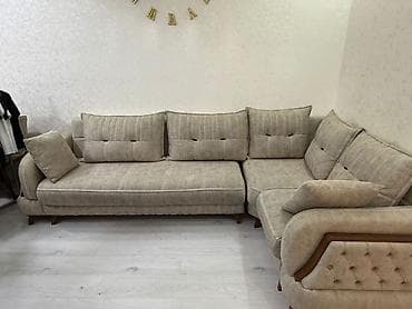 mermer stol: Kunc divan satilir 4 aydi alinib.700manata .buna uygun masa destide — 1