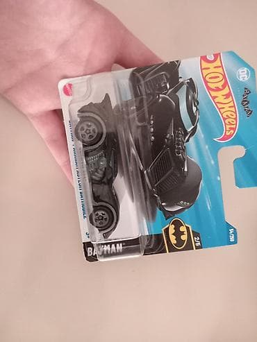 Hot Wheels – Batman Batmobile miniatür avtomobil - Brend: Hot Wheels
