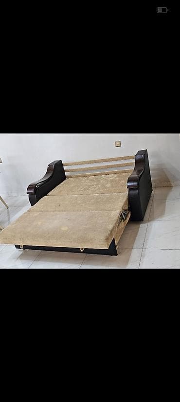 *Dıvan* 120 azn Acılır yataq olur Uzun - 1.60 sm En 1 metır Unvan