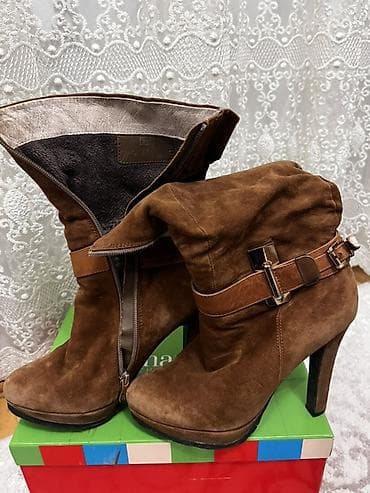 Qadın üçün zərif qışlıq botlar - Material: təbii süet (xarici), içlik — 2