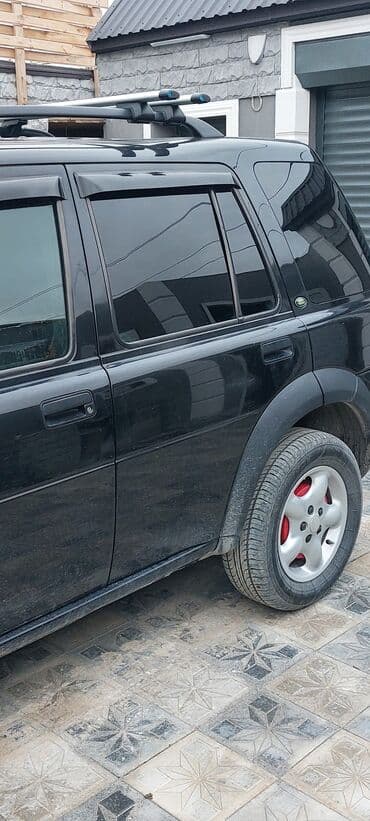 Land Rover: Land Rover Freelander – şəhər və off-road üçün çox yönlü kompakt SUV — 7