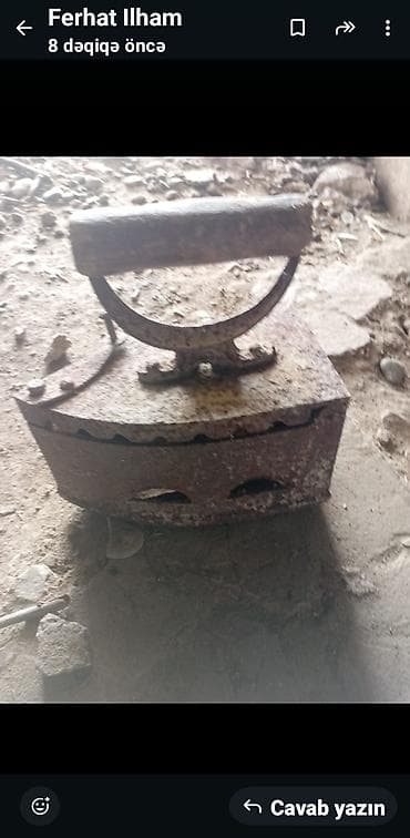 Kömürlü/odluq antik ütü - Material: tam metal gövdə, taxta tutacaq -