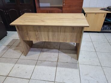 yazı masası qiyməti: Ofis masalari yenidir.yazi masalari uzunluq 120 sm eni 60 sm hundurluk — 11