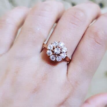 tək qaş: Dəstə daxildir: Üzük, Sırğa, Sarı qızıl, 583 Əyar, 874 g — 4