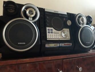 musiqi sistemi: 3800 w Güclü səs sistemi 2 Basoviki 2 Səs Kalonkaları var — 5