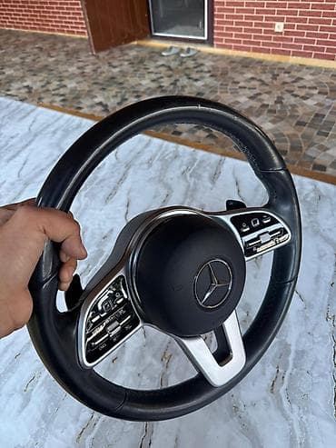 mersedes şit: Mercedes-Benz multifunksional sükan Üsstən çıxmadı heç bir problemi — 1