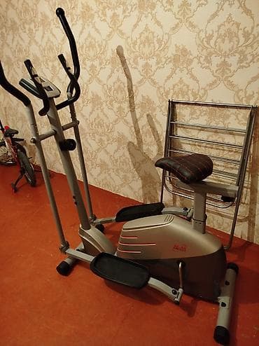 İdman çantaları: Elliptik trenajor və velotrenajorun birləşməsidir. Üzərindəki ekran — 1