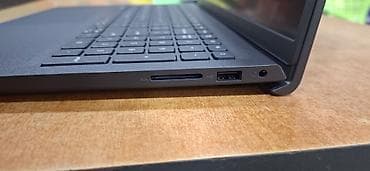 intel: Dell noutbuk – Intel Core prosessorlu, 15.6" ekranlı, tam ölçülü — 5