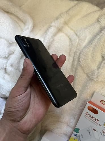 ipad mini 5 qiymet: Samsung Galaxy A11, 32 GB, rəng - Qara, Barmaq izi, Face ID — 6