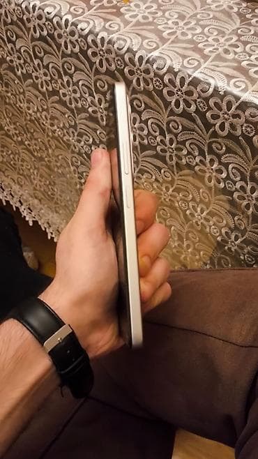 poco x7 pro azərbaycan: Redmi 1S, 256 GB, rəng - Gümüşü, Barmaq izi, İki sim kartlı, Face ID — 4