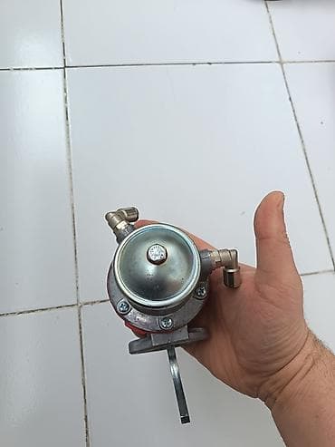 dizel qazel satisi: Məhsul: Mexaniki benzin nasosu Təsvir:2 eded dir. 1 ededi 35 azn - — 5