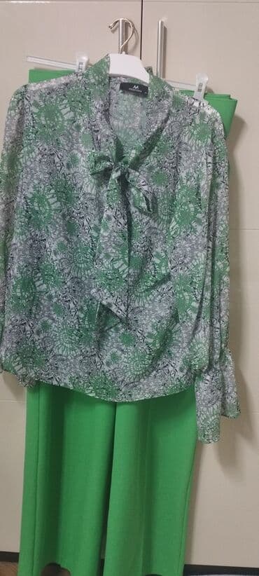 yupqa kofta: Kostum 42 razmer cemi 1 defe geyunilib hec bir defekti yoxdu 150 man — 4