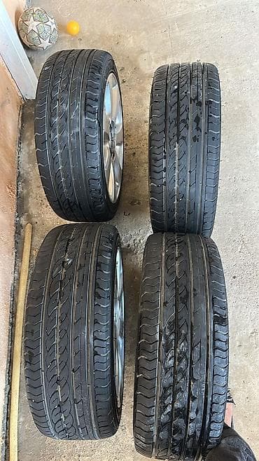 avtomobil oturacağı: İşlənmiş Disk təkər Hyundai 215 / 45 / R 17, 5 Boltlu — 2