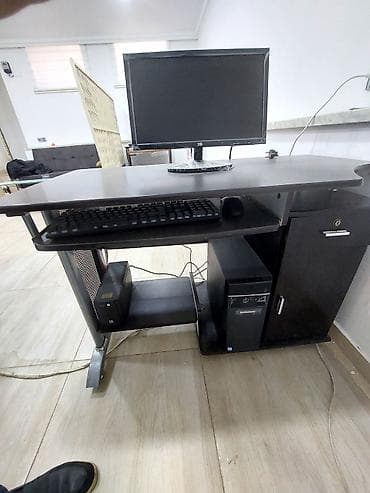 kompüter işi: Kompyuter iş masasının komplekti Tərkib: - Tünd rəngli kompakt — 1