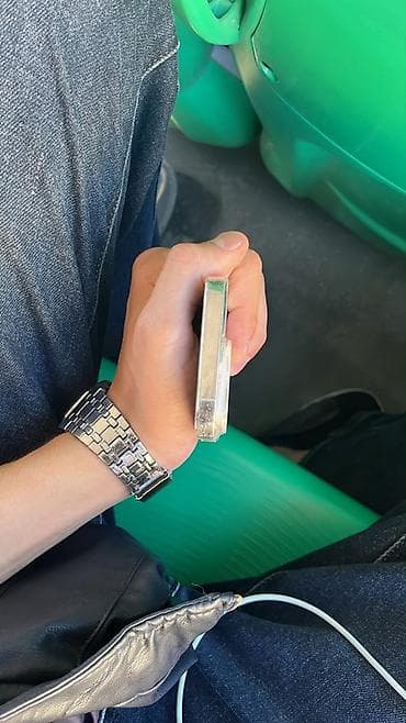zenit e: IPhone 14 Pro, 256 GB — 3