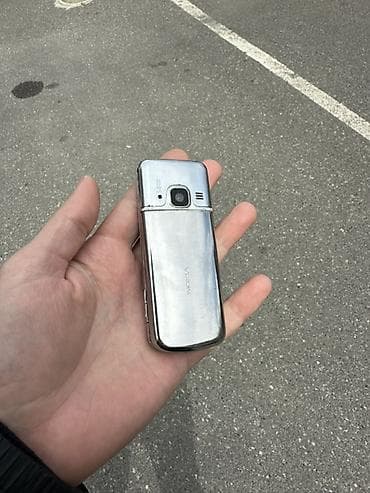 nokia 638: Nokia 6700 Slide, rəng - Gümüşü, Düyməli — 3