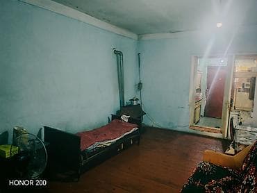 komputer desti: Yataq otağı mebelləri dəsti - Taxta çarpayı: oyma başlıqla klassik — 10