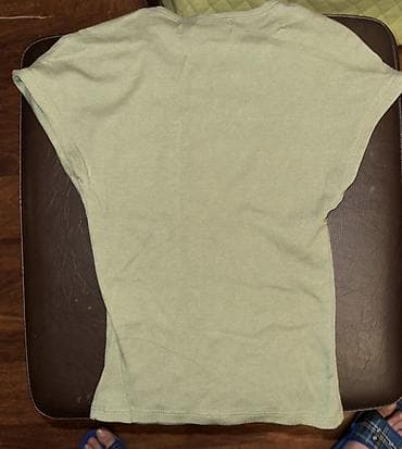 Qadın geyimləri: Newyorkerden alinib az geyinilib. /S geder.8 manata — 2