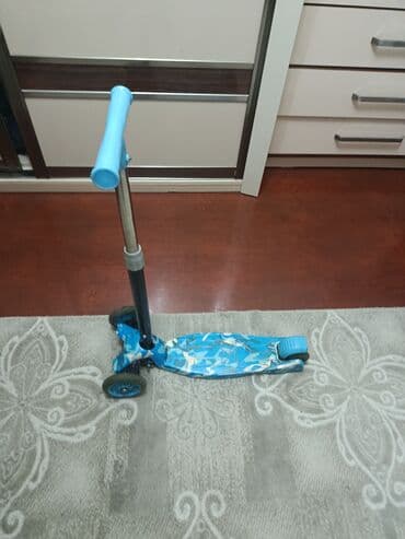 İdman çantaları: Uşaq skuterı – 3 təkərli, mavi rəngdə - İşləkdir, Nasazlığı yoxdur. - — 3