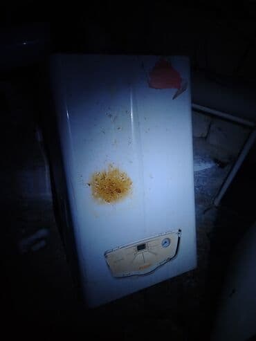 Radiatorlar: İmmergas qaz kombisi - Marka/model: Immergas (ön paneldə analoq — 1