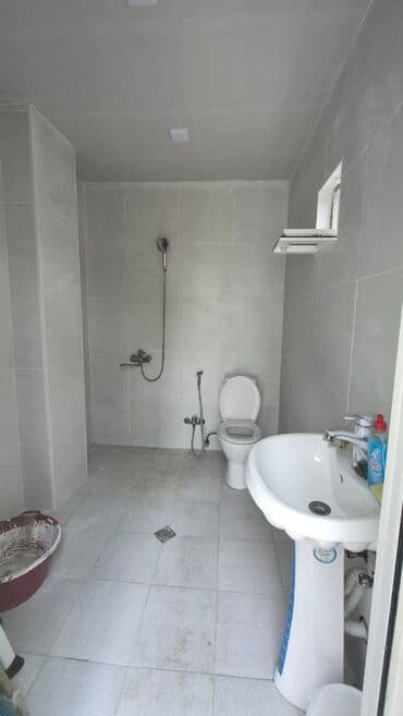 Kommersiya daşınmaz əmlakının satışı: Salam. Bine qəsəbəsində obyekt 1.90 ümumi sahesi 120 kv m obyekt — 3