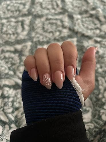 dirnaq: Salam qızlar dırnaq qaynağı edilir Ünvan Nizami metrosu təzə bazarın — 2