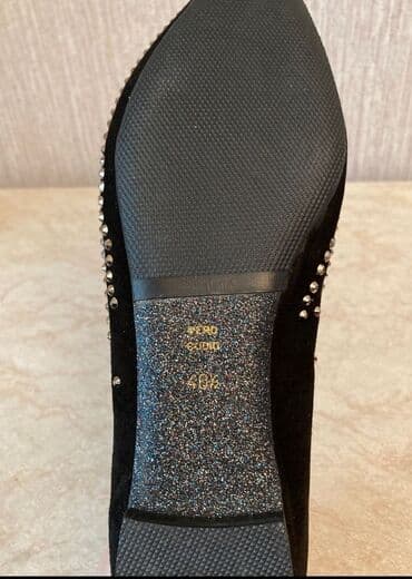 fitnes üçün qadın krosovkaları: Baletkalar, Ölçü: 39.5, rəng - Qara, Yeni — 2