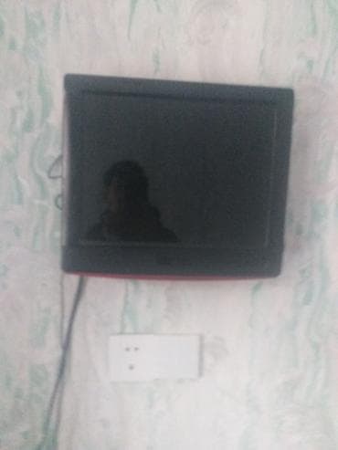 kicik televizor: Divar tipli kiçik ekranlı televizor/monitor - Kompakt ölçülü, düz — 2