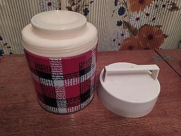 yemək ucun termos: Rəng - Qırmızı, Yəmək üçün termos, SSRİ — 1