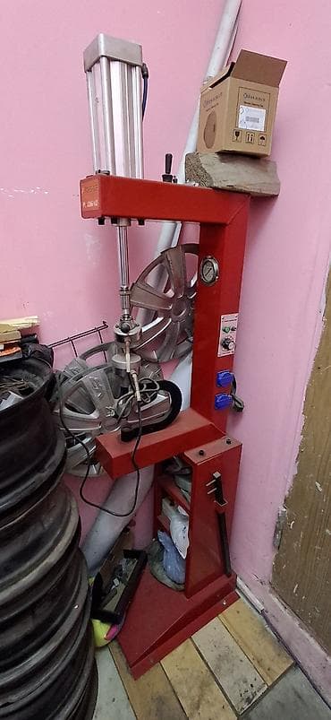 mini kompressor: Təkər servisi üçün komplekt avadanlıq satılır: - OMAX hava — 4