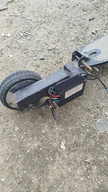 İşlənmiş Elektrik samokat 6", 251 - 350 Vt, 16 - 25 km/s, Ünvandan götürmə