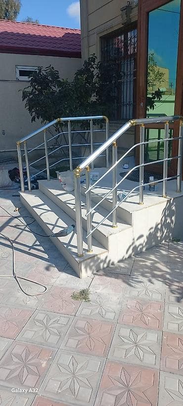 Paslanmayan poladdan (nerj) pilləkən məhəccəri və korkuluk sistemi -