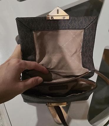 Michael Kors çiyin/çarpaz çanta Orjinal “MICHAEL KORS” cantasi. az — 3